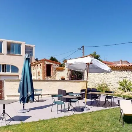 Le Clos Du Fort Couette-café